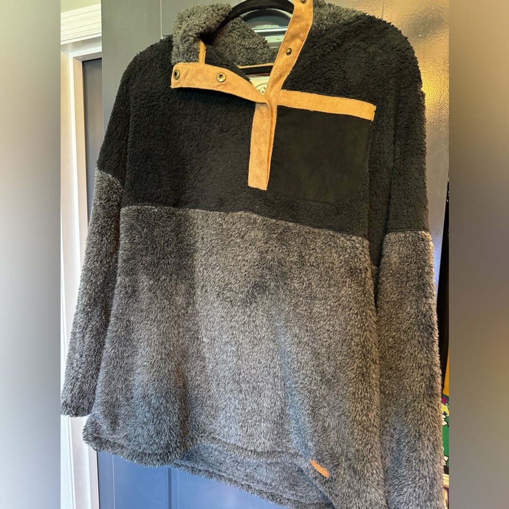 Cozy Black and Gray Fleece Pullover